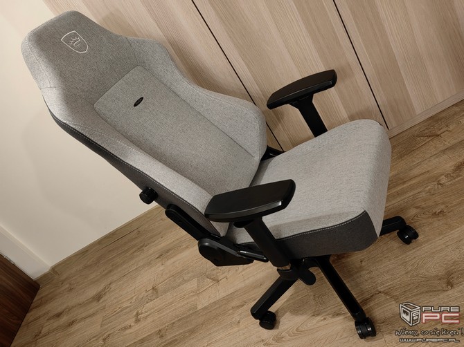 Test fotela Noblechairs HERO Two Tone - siedzisko warte wydania każdej złotówki. Akcesorium dla gracza, jak i dla prezesa [nc1]