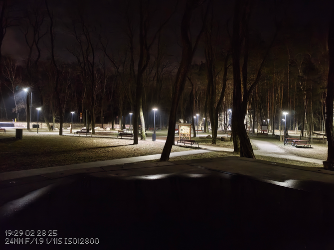 Test Nothing Phone (3a) Pro vs Nothing Phone (3a). Porównujemy aparaty fotograficzne smartfonów ze średniej półki cenowej [nc1]