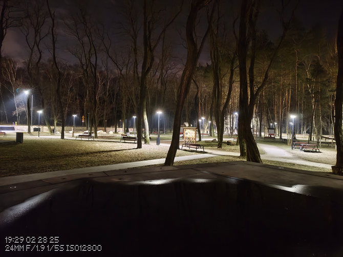 Test Nothing Phone (3a) Pro vs Nothing Phone (3a). Porównujemy aparaty fotograficzne smartfonów ze średniej półki cenowej [nc2]