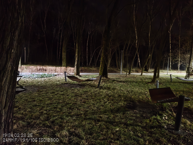 Test Nothing Phone (3a) Pro vs Nothing Phone (3a). Porównujemy aparaty fotograficzne smartfonów ze średniej półki cenowej [nc3]