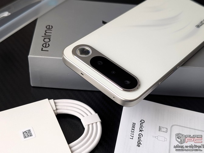 Test smartfona realme 16 5G - uroczy model z wytrzymałą obudową, baterią 6550 mAh i... lusterkiem do zdjęć selfie [nc1]