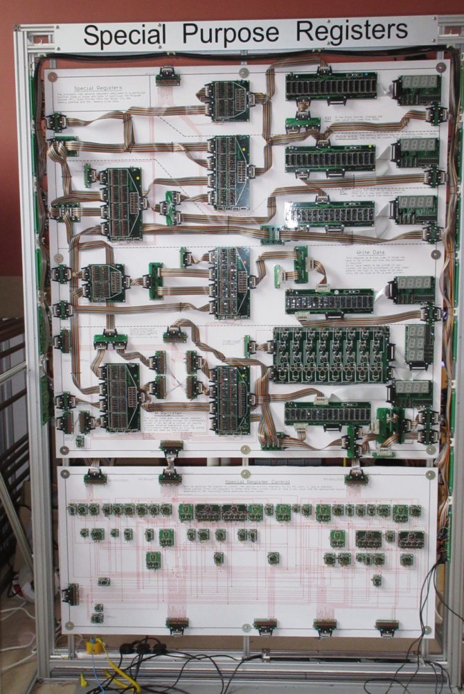 Zrób to sam - Megaprocesor, czyli na przekór miniaturyzacji [2]