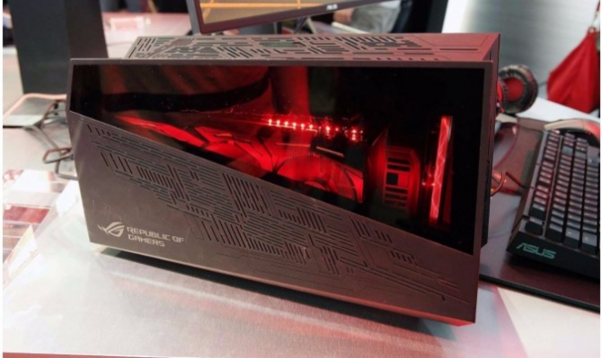 ASUS ROG XG2 - Prototypowa stacja eGPU dla laptopów [3]