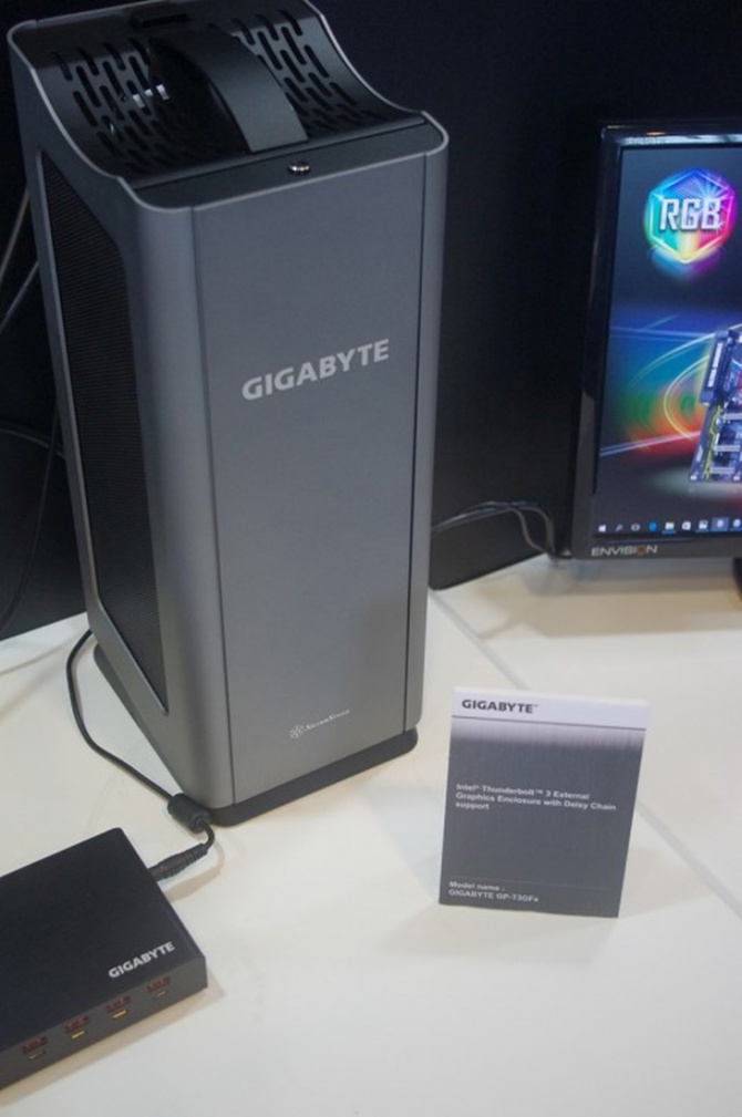 Gigabyte i Acer prezentują stacje eGPU dla notebooków [3]