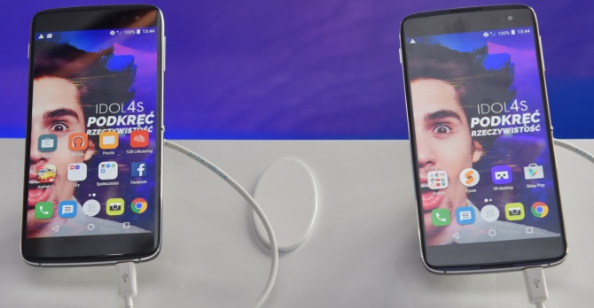 Alcatel Idol 4 i Idol 4S - smartfony z goglami VR w zestawie [17]