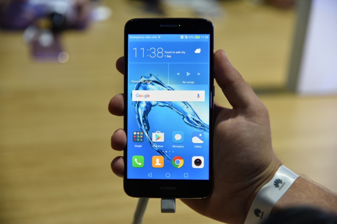 Huawei Nova i Nova X - nowe smartfony ze średniej półki [3]