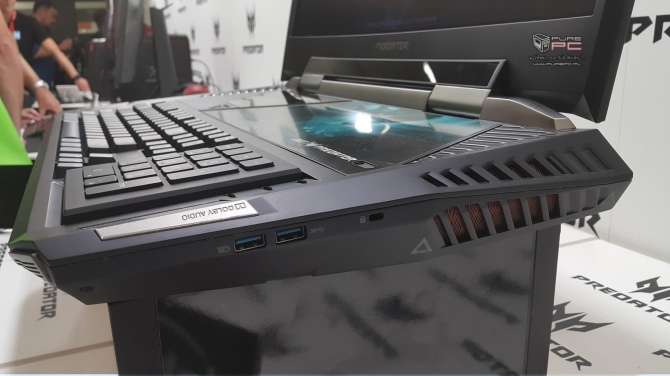 Pierwsze wrażenia: Acer Predator 21X z GeForce GTX 1080 SLI [1]