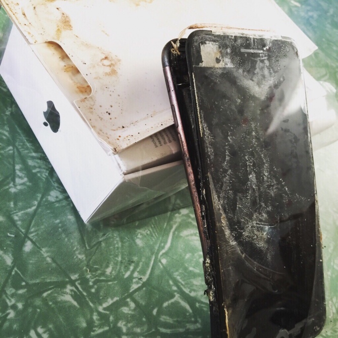 Apple iPhone 7 eksplodował! Czy są powody do paniki? [1]