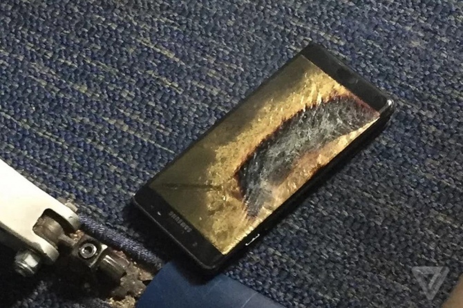 Samsung czasowo wstrzymuje produkcję smartfonów Galaxy Note7 [1]