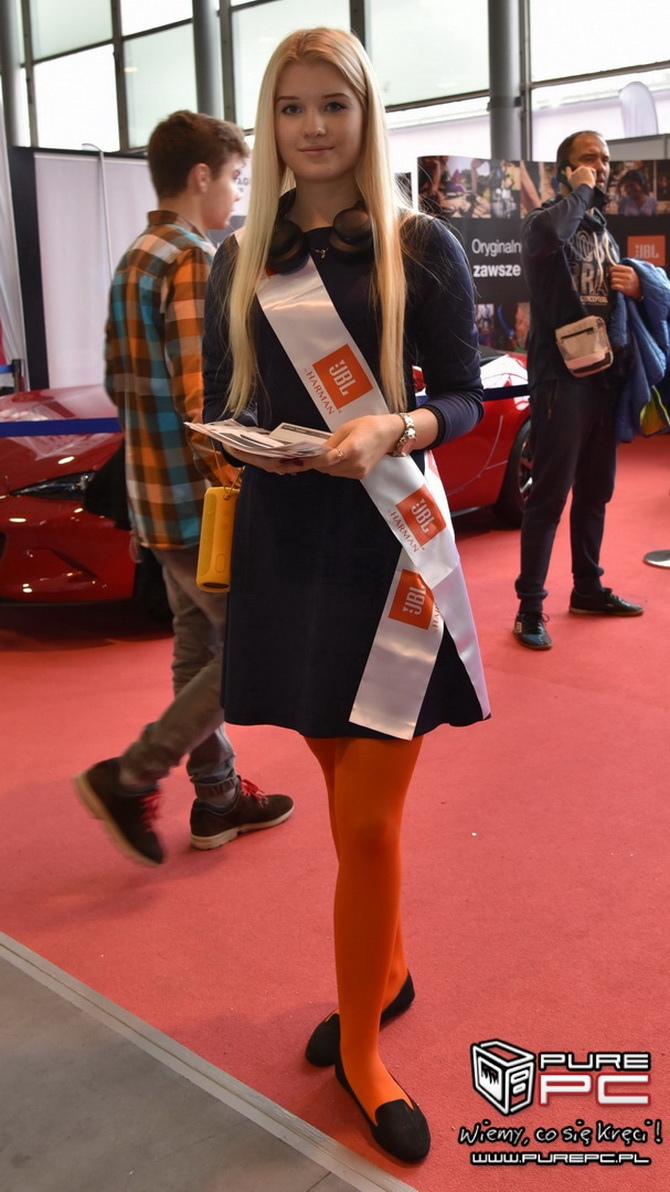 Zdjęcia hostess oraz cosplayerów na targach PGA 2016 [13]