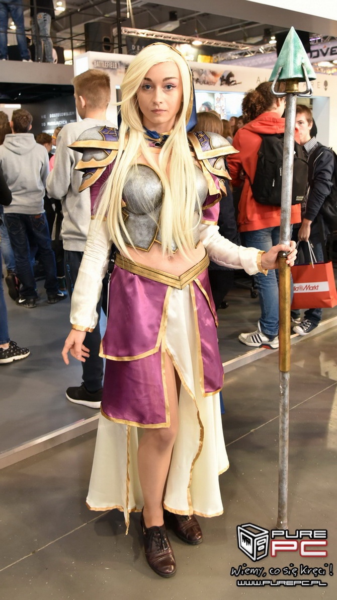 Zdjęcia hostess oraz cosplayerów na targach PGA 2016 [17]