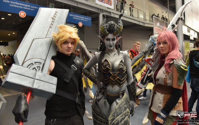 Zdjęcia hostess oraz cosplayerów na targach PGA 2016 [32]