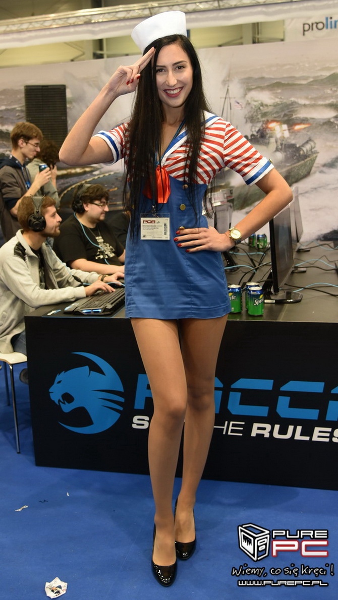 Zdjęcia hostess oraz cosplayerów na targach PGA 2016 [6]