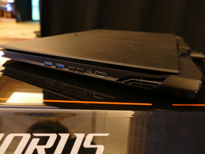 Gigabyte na CES 2017: Nowe laptopy gamingowe Aorus [7]