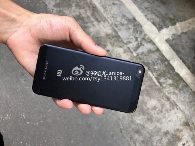 Xiaomi Mi 5c - Poznaliśmy tańszą wersję flagowego smartfona [2]