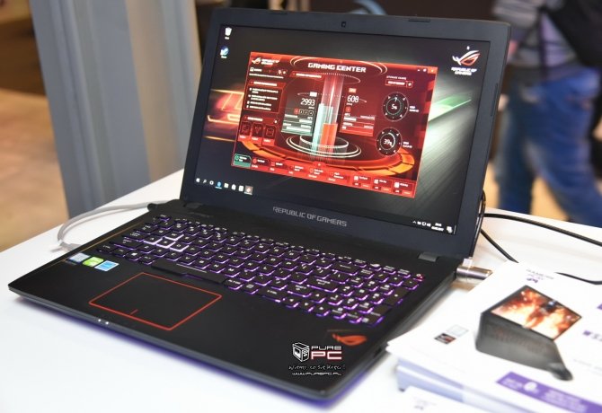 Najciekawsze urządzenia i atrakcje firmy ASUS na IEM 2017 [7]