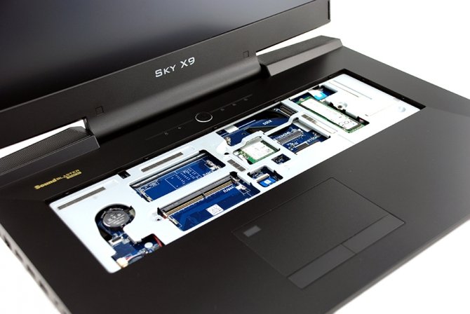 Eurocom prezentuje laptopa Sky X9E3 z pięcioma dyskami SSD [2]