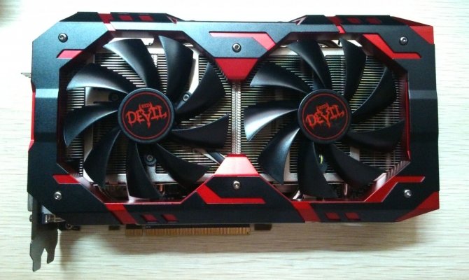 Dwuipółslotowy PowerColor RX 580 Red Devil Golden Sample [4]