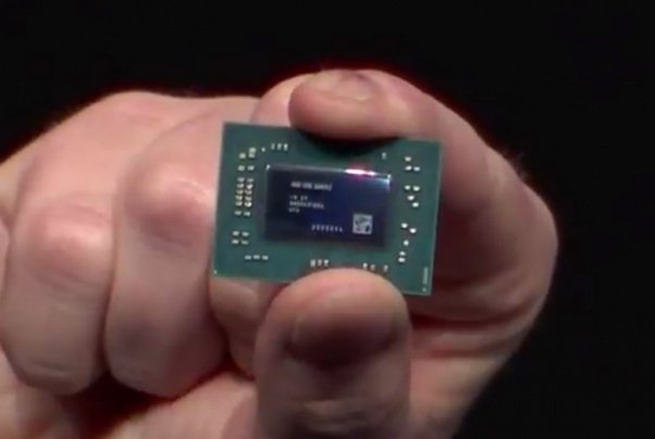 Procesor AMD Ryzen Mobile uchwycony na zdjęciach [4]