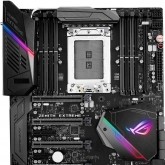 Asus X399 ROG Zenith Extreme - co w środku pudełka?