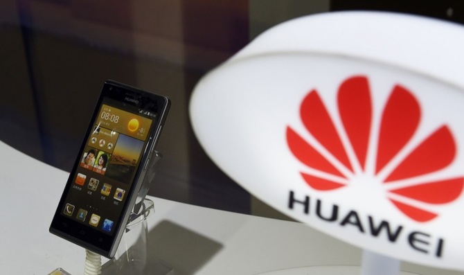 Huawei szykuje własny system operacyjny na czarną godzinę? [1]