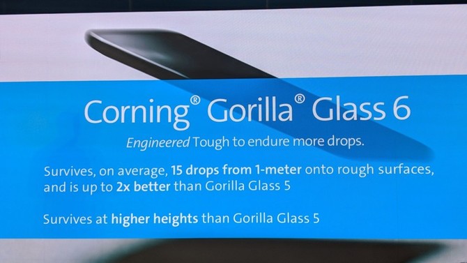 Gorilla Glass 6 - szkło zwiększające odporność na upadki  [1]