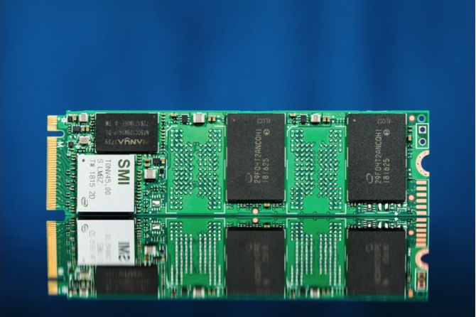 Intel i Micron mają problemy z uzyskiem pamięci QLC [1]