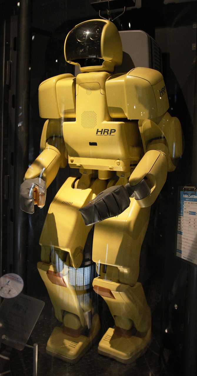 HRP-5P - Terminator z Japonii przykręca ścianki z kartongipsu [2]