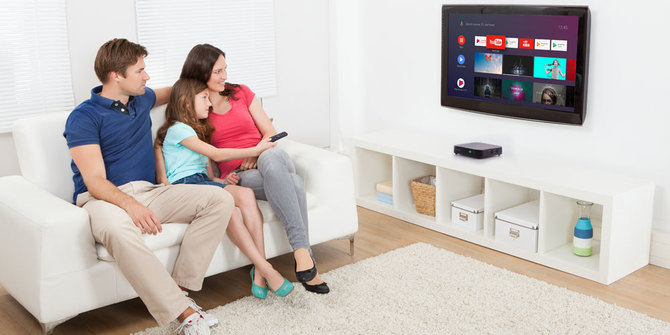 Zamień TV w Smart TV: Hykker Smart Box od czwartku w Biedronce [1]