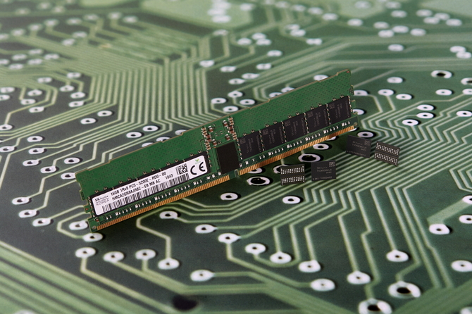 SK hynix przedstawił 16 GB pamięci DDR5 taktowane 5200 MHz [1]