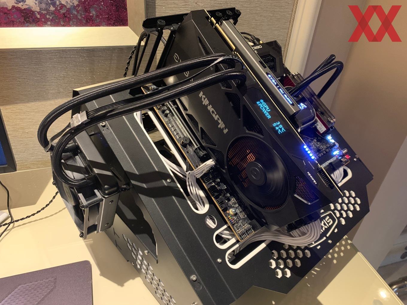 CES 2019 EVGA RTX 2080 Ti Kingpin Flagowiec z AiO i ekranem LCD PurePC.pl