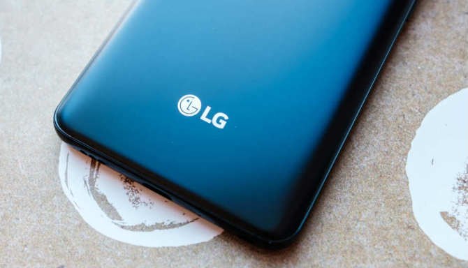 LG V50 ThinQ na pierwszych renderach. Obsługa 5G potwierdzona [2]