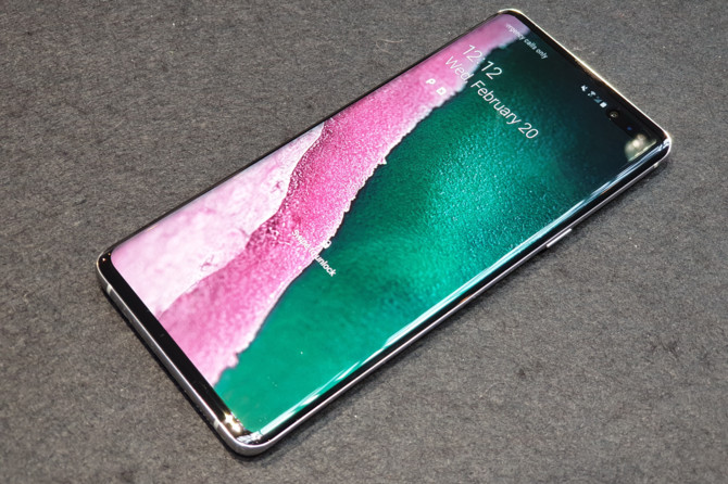 Samsung Galaxy S10 5G - flagowa wersja z poczwórnym aparatem [5]
