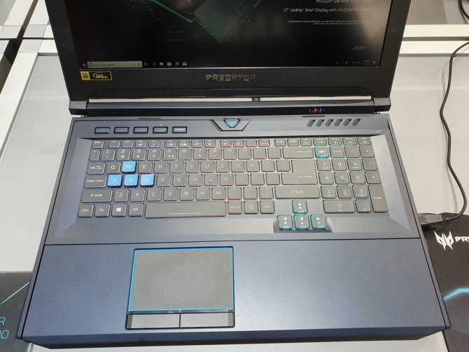 Acer Helios 700 - notebook z wysuwaną klawiaturą oraz RTX 2080 [4]