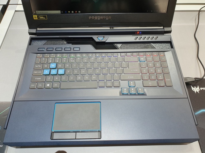 Acer Helios 700 - notebook z wysuwaną klawiaturą oraz RTX 2080 [5]