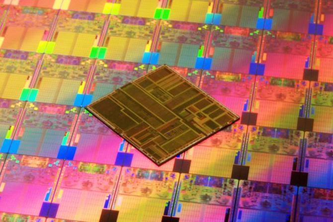 Intel szykuje się na proces 7 nm, poznaliśmy nowy harmonogram [1]