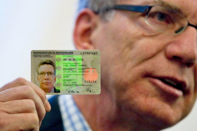 Apple iPhone as a virtual identity card in Germany [1]