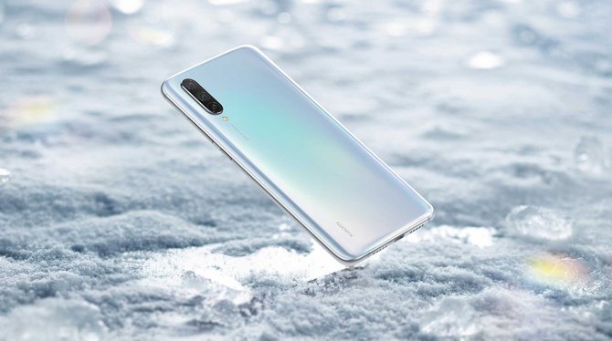 Xiaomi Mi CC9 i Mi CC9e - premiera nowej serii średniaków [1]