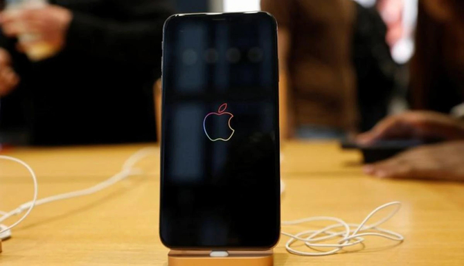 iPhone - jailbreak możliwy na smartfonach Apple przez błąd firmy [1]