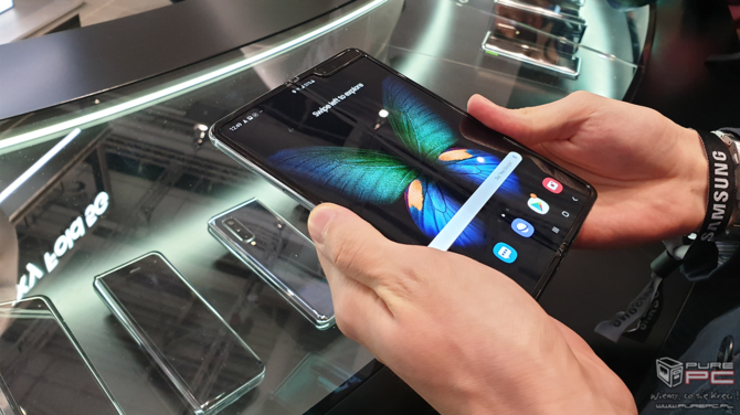 Składany smartfon Samsung Galaxy Fold jutro trafi do sprzedaży [4]