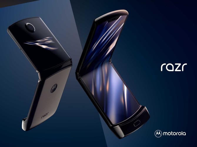 Motorola Razr - premiera smartfona ze zginanym ekranem [1]