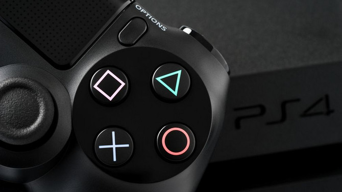 DualShock 5 przed premierą. Zdjęcia wraz z devkitem PlayStation 5 [1]