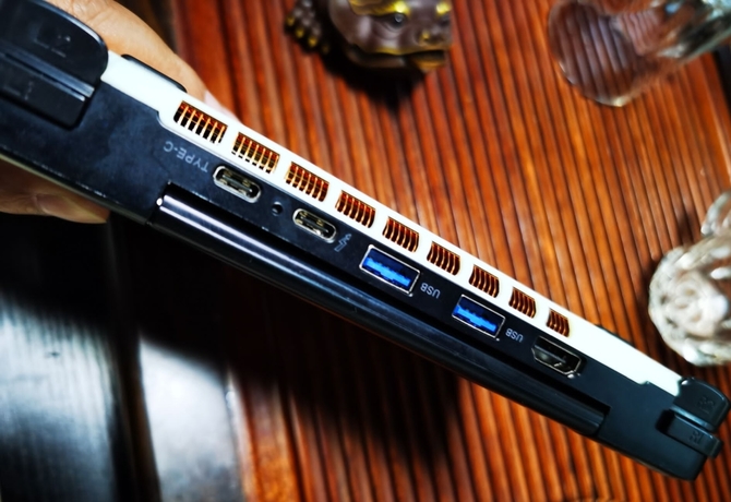 GPD Win MAX - Specyfikacja miniaturowego laptopa do grania  [6]
