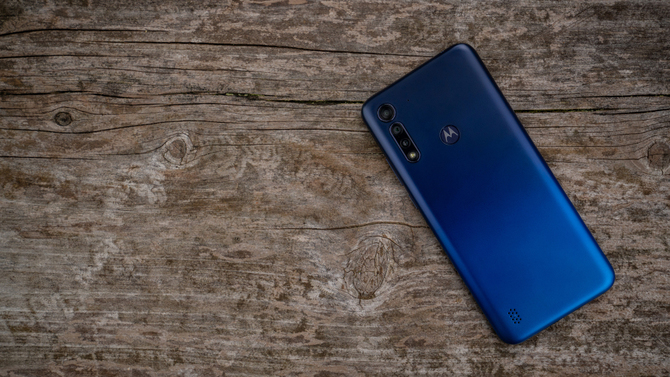 Motorola Moto G8 Power Lite oficjalnie: smartfon trafi do Polski [1]