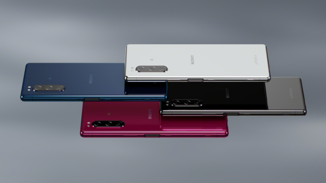 Sony Xperia 5 II może zostać najmniejszym flagowcem z 5G [1]