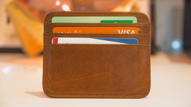 Karta płatnicza Google Pay będzie odpowiedzią na Apple Card [1]