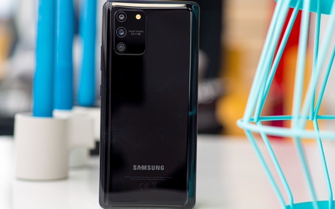 Samsung Galaxy S20 Fan Edition - nadchodzi następca S10 Lite [1]