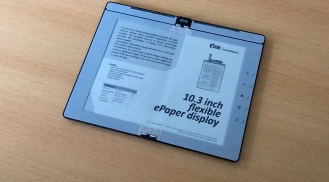 Prototyp od E Ink - składany czytnik e-booków imitujący książkę [1]