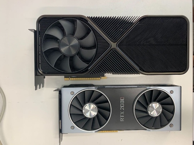 NVIDIA GeForce RTX 3090 Founders Edition uchwycony na zdjęciach [2]