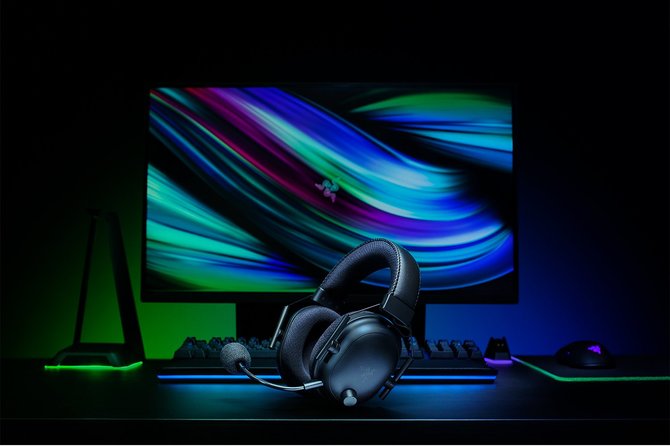 Razer zaprezentował odświeżone peryferia dla graczy w wersji PRO [1]